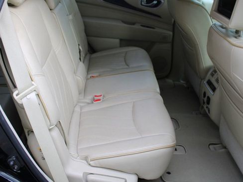 Used 2013 INFINITI JX35 AWD w/ Premium Pkg image 17