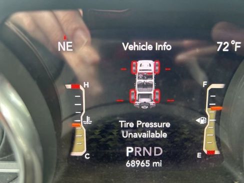 Used 2020 Jeep Wrangler Sport image 14