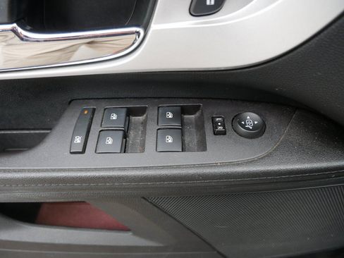 Used 2017 Chevrolet Equinox LT w/ Convenience Package AWD/4WD image 16