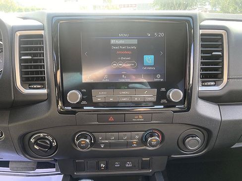 Used 2023 Nissan Frontier SV w/ Technology Package AWD/4WD image 23
