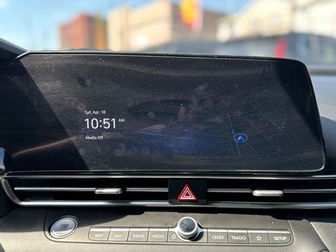 Used 2024 Hyundai Elantra SEL image 15