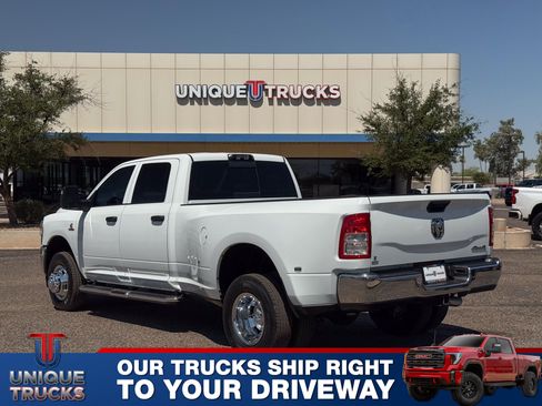 Used 2024 RAM 3500 Tradesman w/ Chrome Appearance Group AWD/4WD image 8