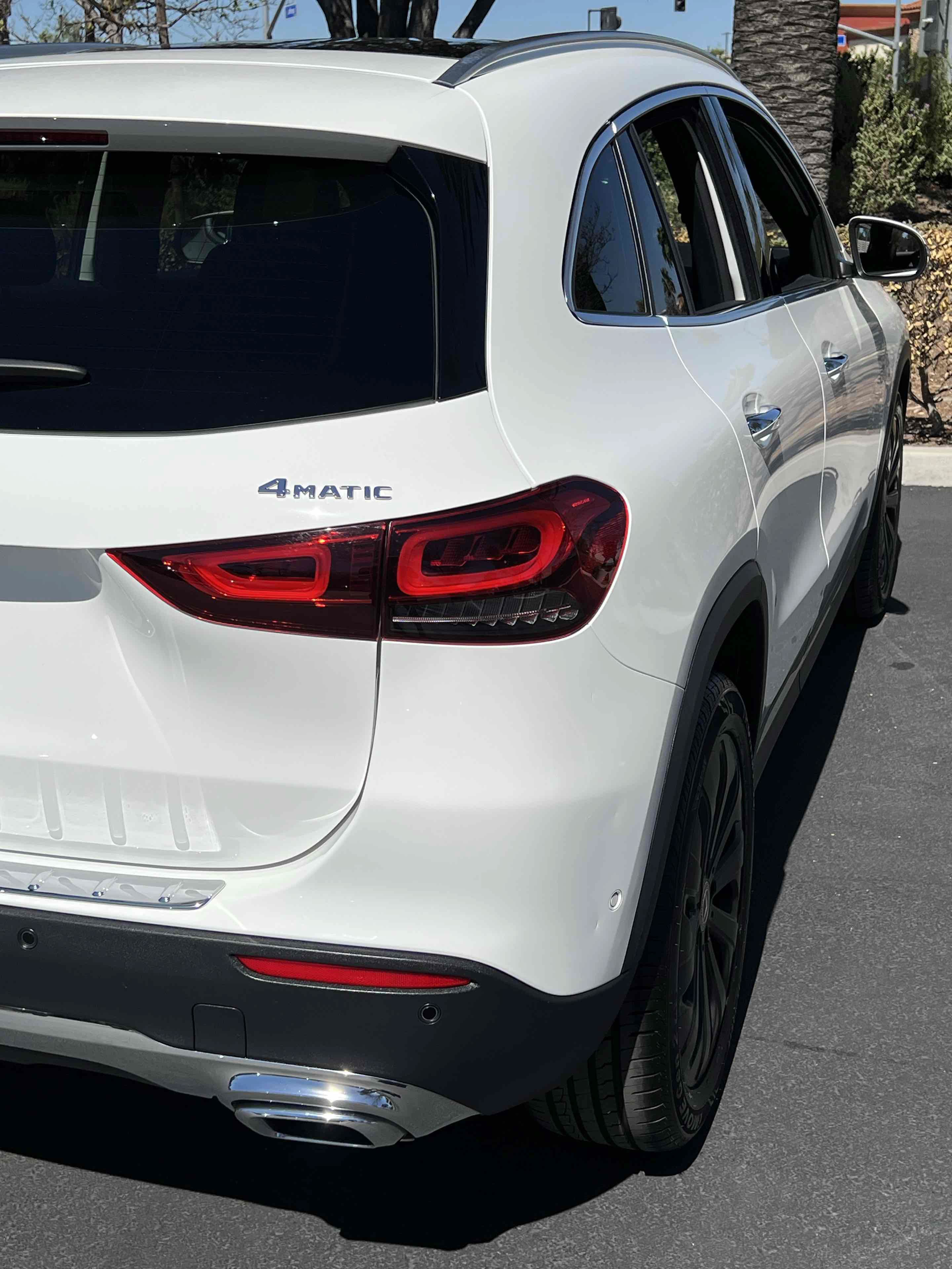 Used 2021 Mercedes-Benz GLA 250 4MATIC w/ Premium Package image 61