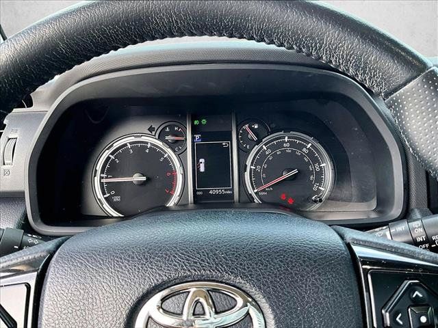 Used 2023 Toyota 4Runner TRD Off-Road Premium w/ Moonroof Package AWD/4WD image 22