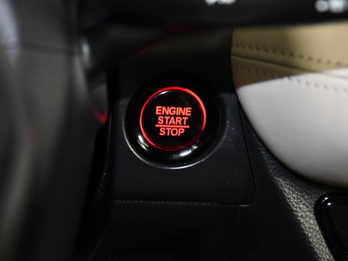 Certified 2023 Honda HR-V LX image 24