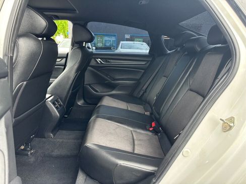 Used 2019 Honda Accord Sport image 11