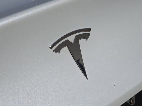 Used 2021 Tesla Model 3 Standard Range Plus image 31