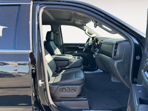 Used 2024 GMC Sierra 1500 SLT AWD/4WD image 15