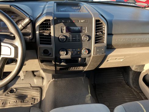 Used 2019 Ford F250 2WD Regular Cab Super Duty image 17