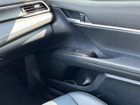 Used 2024 Toyota Camry SE FWD image 19