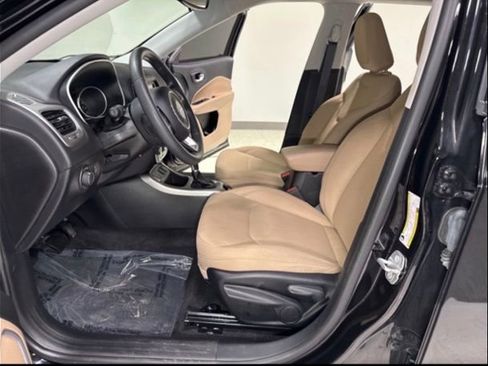 Used 2018 Jeep Compass Sport FWD image 11