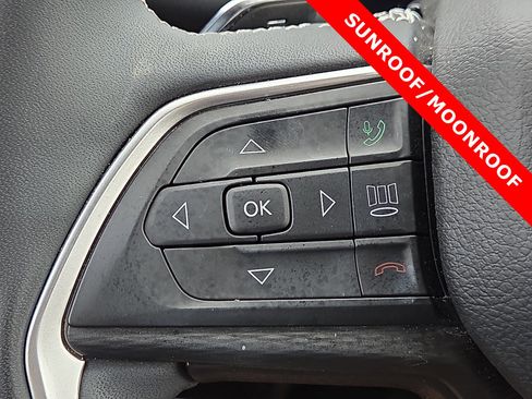 Used 2023 Jeep Grand Cherokee Altitude image 20