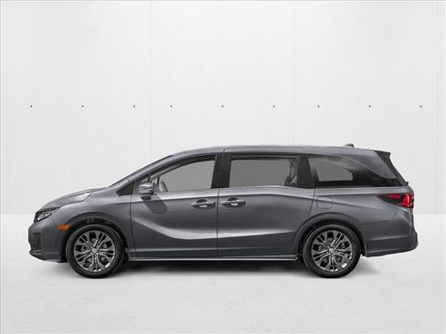 New 2026 Honda Odyssey Touring image 3