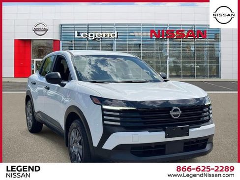 Certified 2025 Nissan Kicks S AWD/4WD image 1