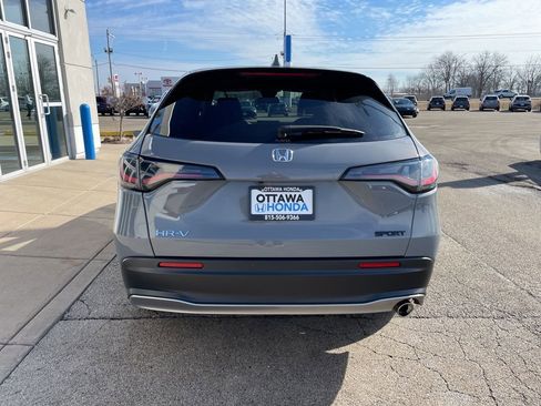 Used 2025 Honda HR-V Sport image 6
