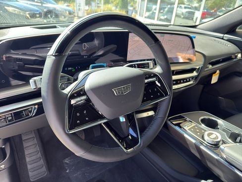 New 2026 Cadillac Lyriq Luxury image 33