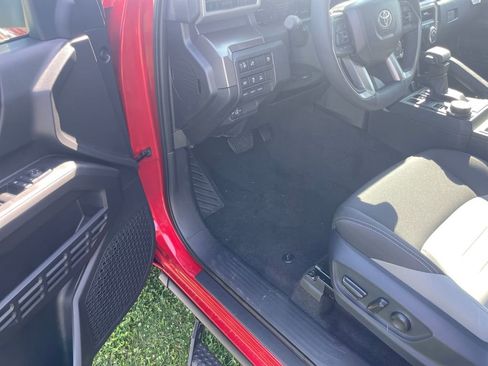 New 2025 Toyota Tacoma TRD Off-Road AWD/4WD image 38