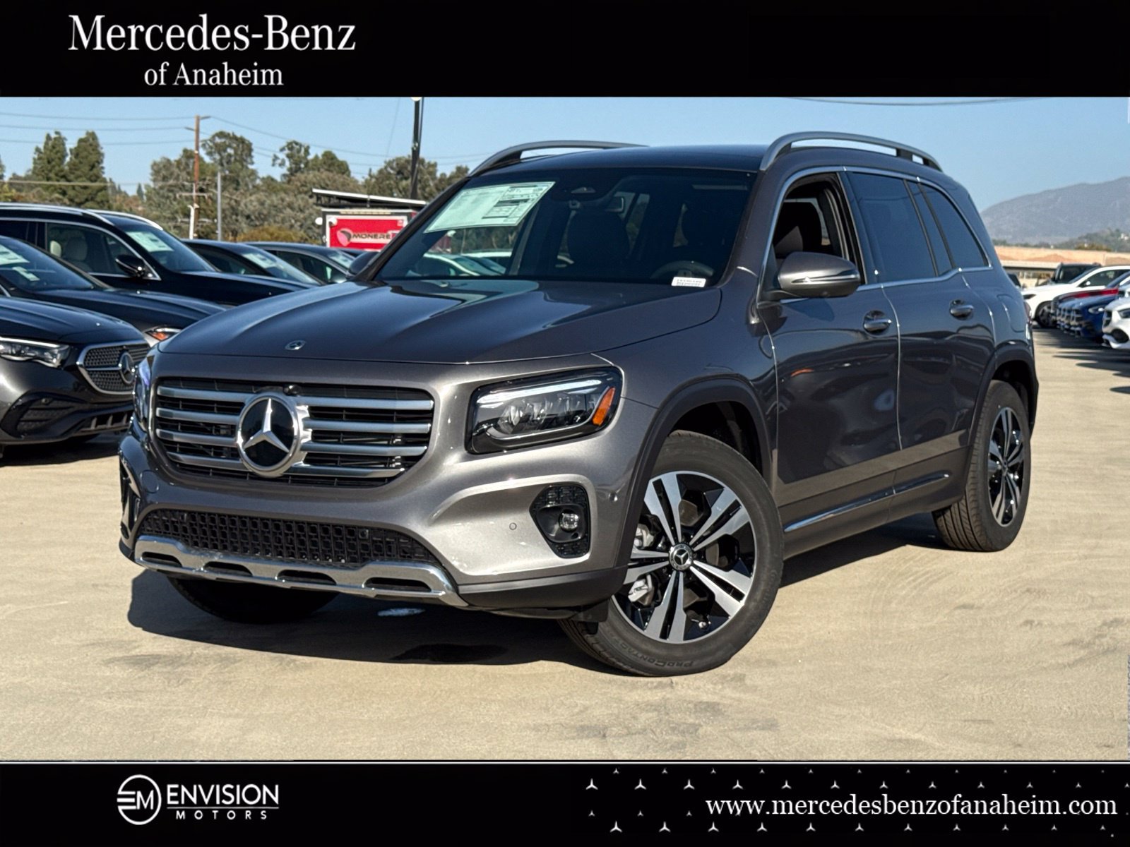 New 2026 Mercedes-Benz GLB 250 4MATIC image 1