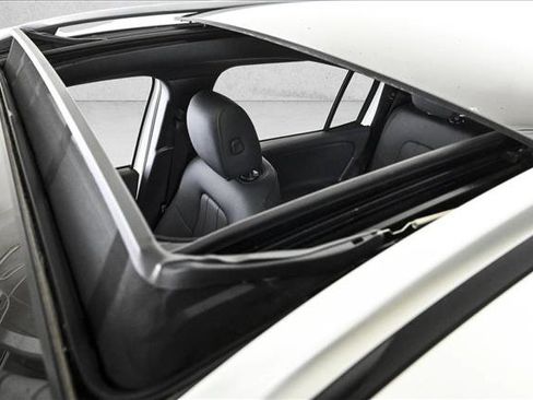 Certified 2025 Mercedes-Benz EQB 300 4MATIC image 19