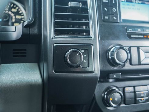 Used 2018 Ford F150 XLT image 19