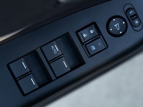 Used 2014 Honda CR-V EX image 36