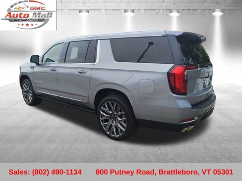 Used 2025 GMC Yukon XL Denali Ultimate AWD/4WD image 3