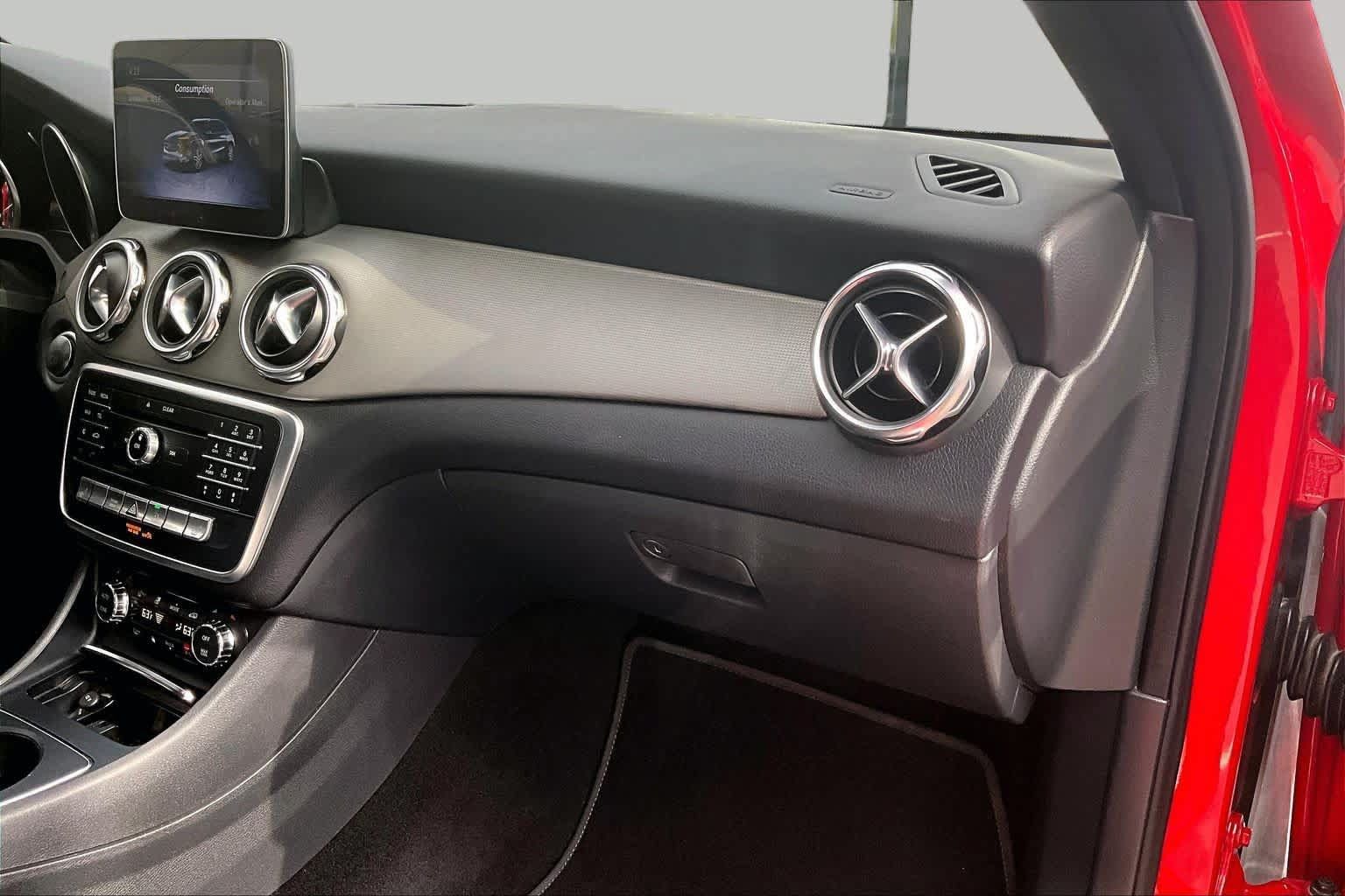 Certified 2018 Mercedes-Benz GLA 250 image 19