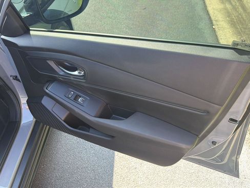 Used 2025 Honda Accord SE image 13