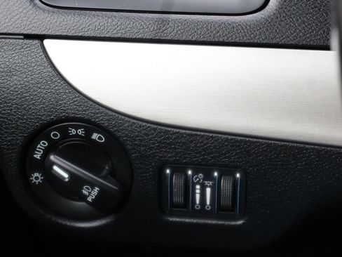 Used 2019 Dodge Grand Caravan GT image 21