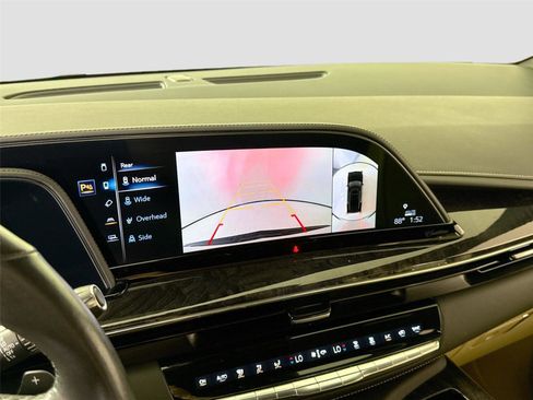 Used 2021 Cadillac Escalade Premium Luxury AWD/4WD image 20