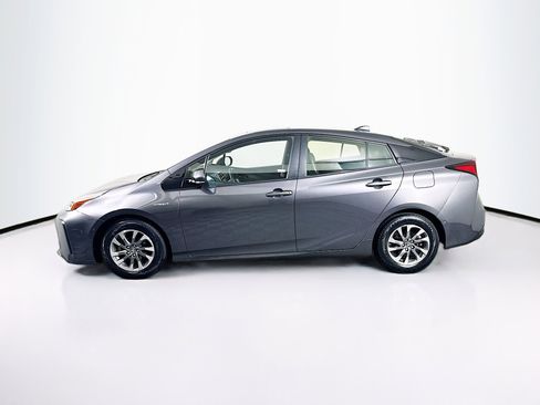 Used 2020 Toyota Prius XLE w/ Premium Convenience Package FWD image 4