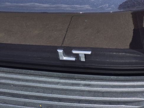 Used 2024 Chevrolet Tahoe LT AWD/4WD image 10