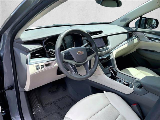 Certified 2023 Cadillac XT5 Premium Luxury FWD image 12