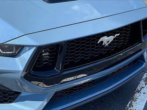 Used 2025 Ford Mustang GT Premium RWD image 28