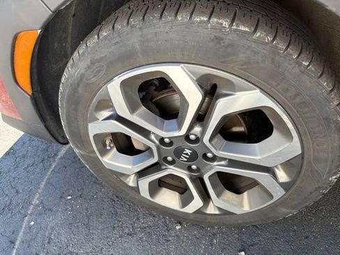 Used 2021 Kia Soul X-Line FWD image 15