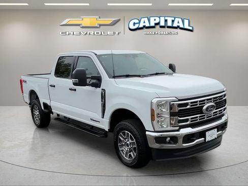 Used 2025 Ford F250 XLT w/ FX4 Off-Road Package AWD/4WD image 8