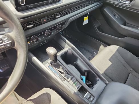 Used 2023 Honda Accord EX image 23