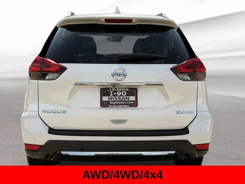 Used 2019 Nissan Rogue SV w/ Premium Package AWD/4WD image 8