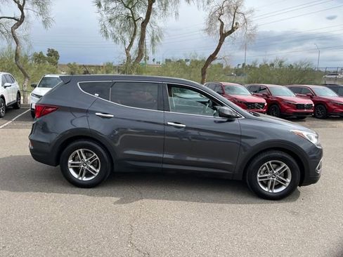 Used 2018 Hyundai Santa Fe Sport image 17