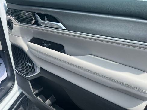 New 2025 Jeep Wagoneer Series II w/ Premium Group I image 25