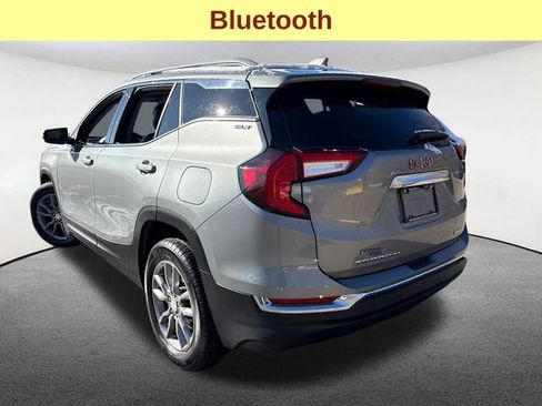 Used 2024 GMC Terrain SLT image 10