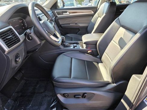 Used 2022 Volkswagen Atlas SE image 13