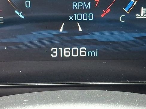Used 2025 Chevrolet Equinox LT FWD image 19