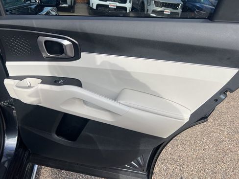 Certified 2023 Kia Sorento S image 15