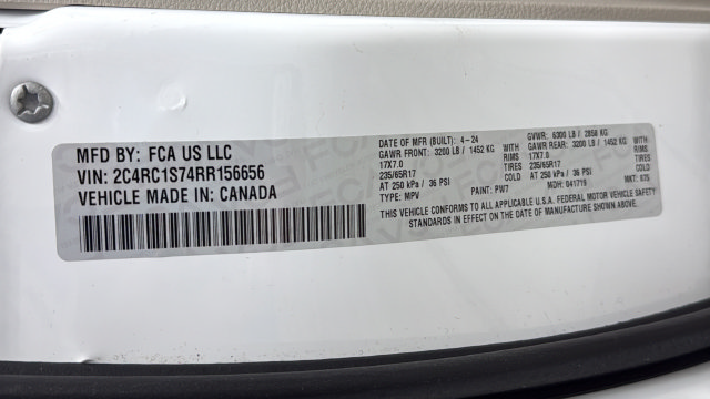 Used 2024 Chrysler Pacifica Limited FWD image 28
