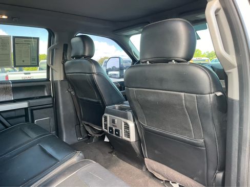 Used 2019 Ford F450 Lariat w/ Lariat Ultimate Package AWD/4WD image 24