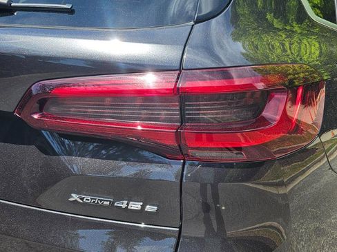 Used 2021 BMW X5 xDrive45e AWD/4WD image 28