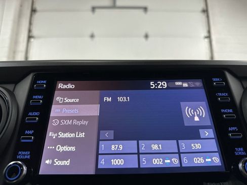 Used 2023 Toyota Tacoma TRD Sport w/ Technology Package image 28