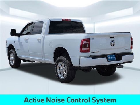 Used 2024 RAM 2500 Laramie AWD/4WD image 4