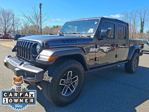 Used 2022 Jeep Gladiator Willys image 3